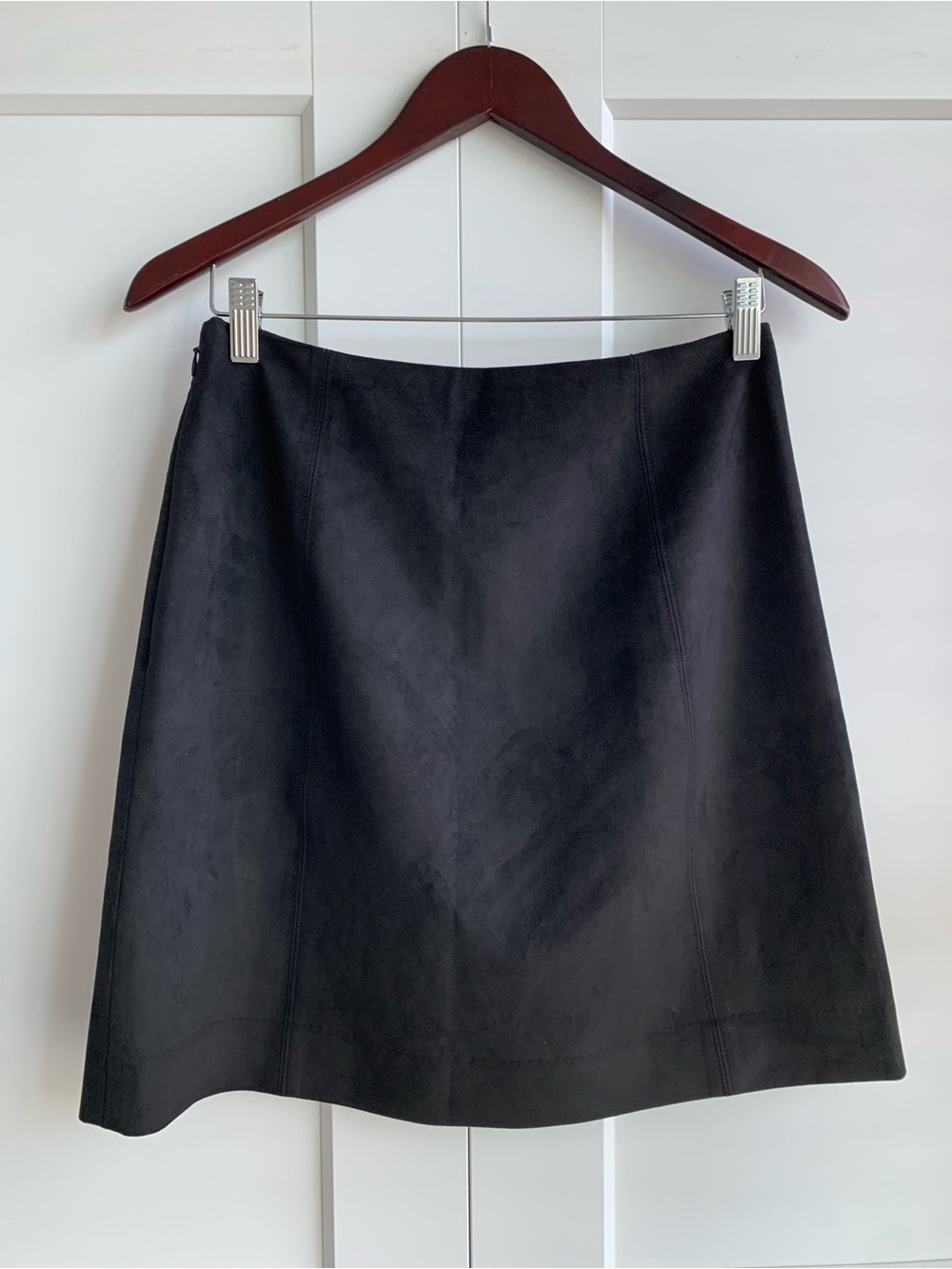 Babaton Black Hopper Vegan Suede A-Line Skirt size 10